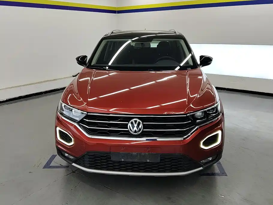 Volkswagen T-Roc — фото 2