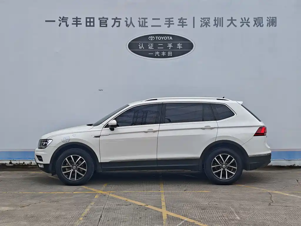 Volkswagen Tiguan L — фото 4
