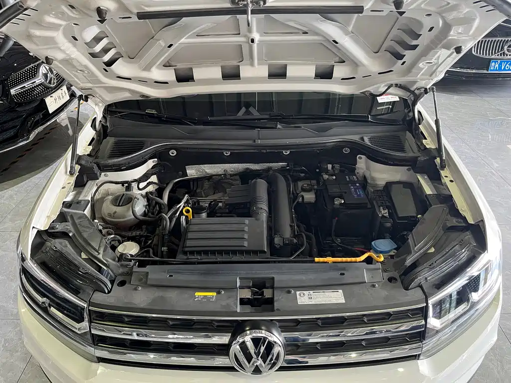 Volkswagen Tharu — фото 9