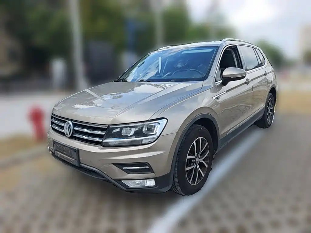 Volkswagen Tiguan L — фото 3