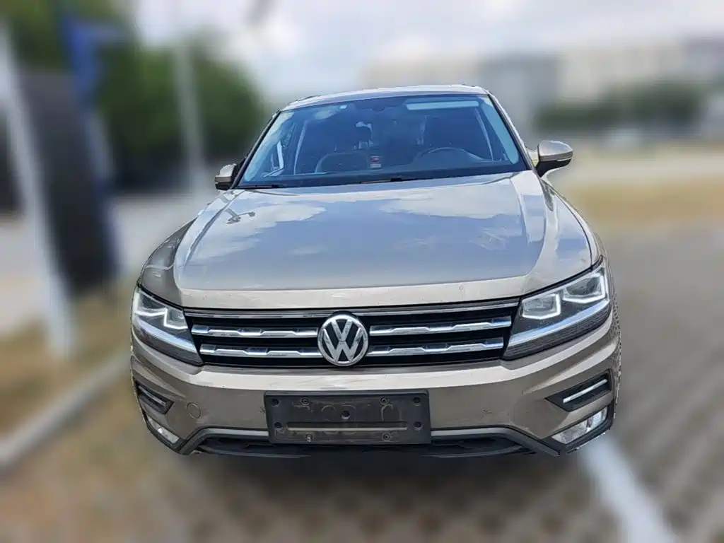 Volkswagen Tiguan L — фото 5