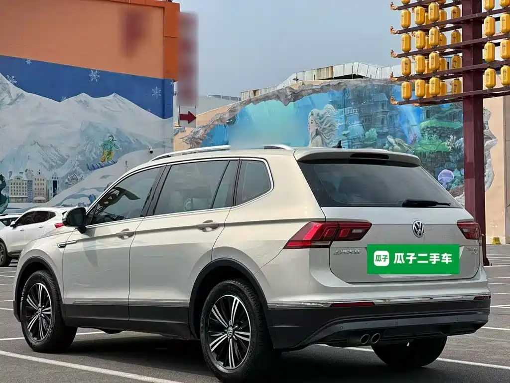Volkswagen Tiguan L — фото 5