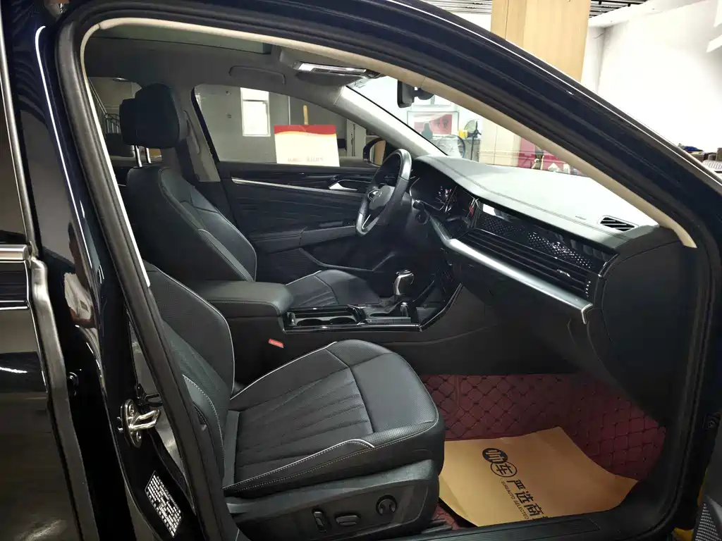 Volkswagen Passat — фото 10