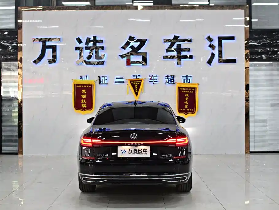 Volkswagen Passat — фото 13