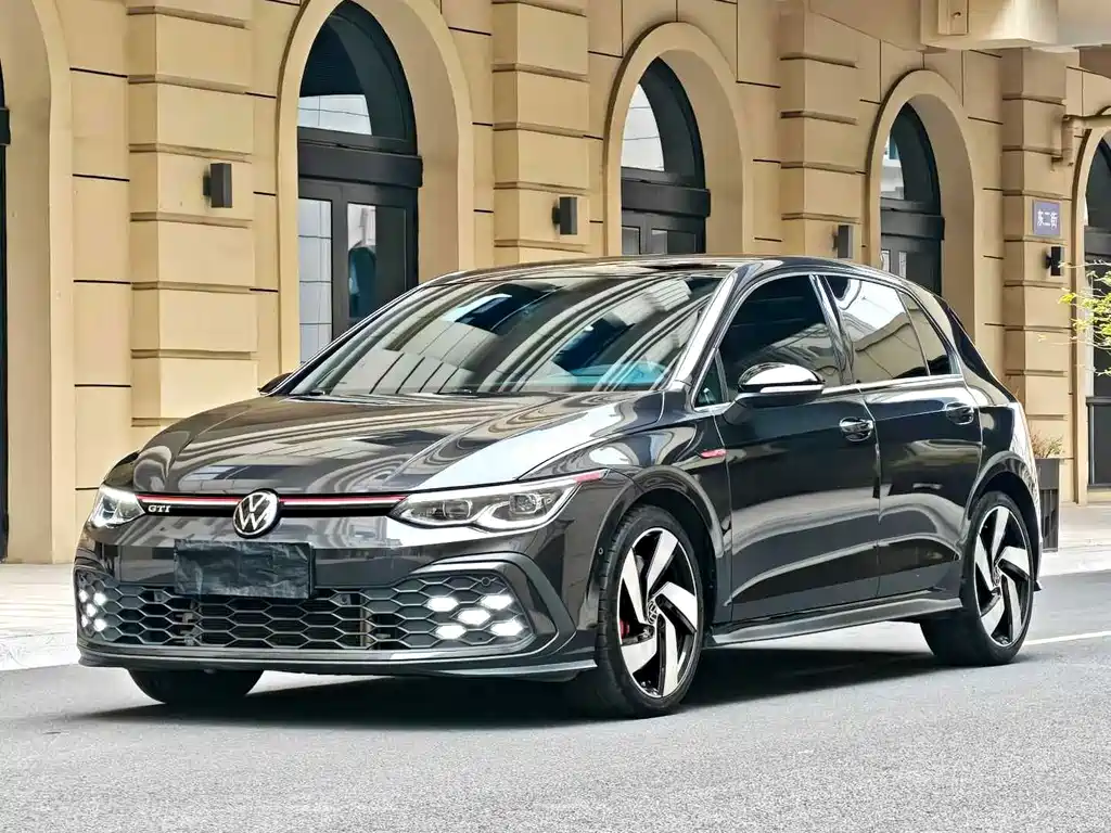 Volkswagen Golf GTI — фото 3