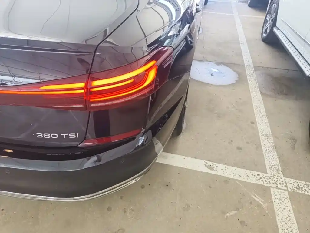 Volkswagen Passat — фото 8