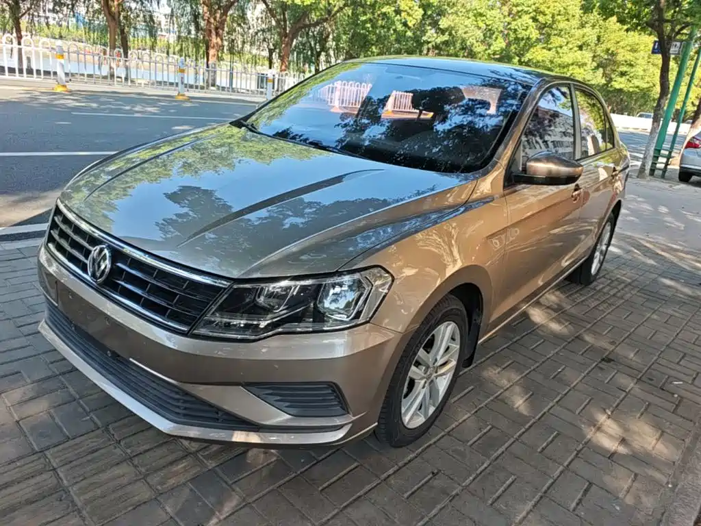 Volkswagen Jetta — фото 2