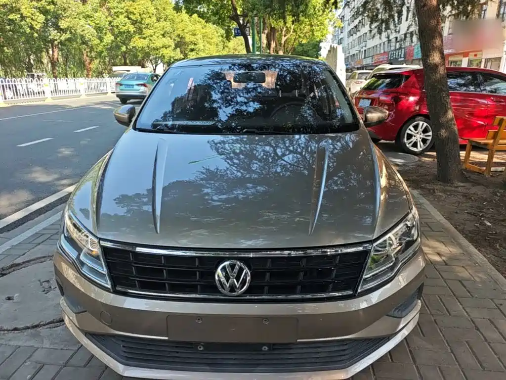 Volkswagen Jetta — фото 3