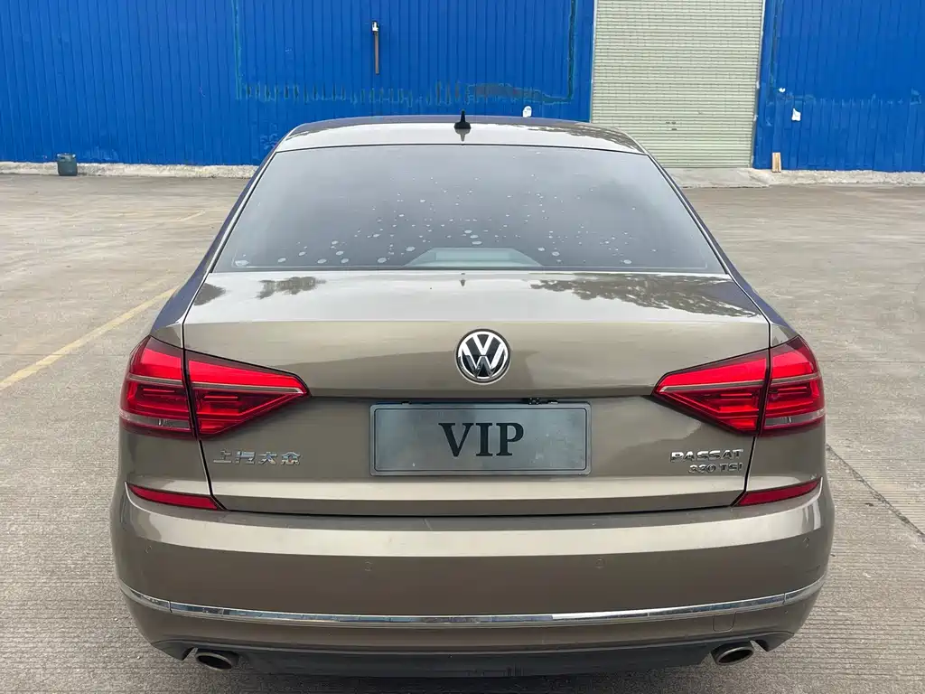 Volkswagen Passat — фото 4