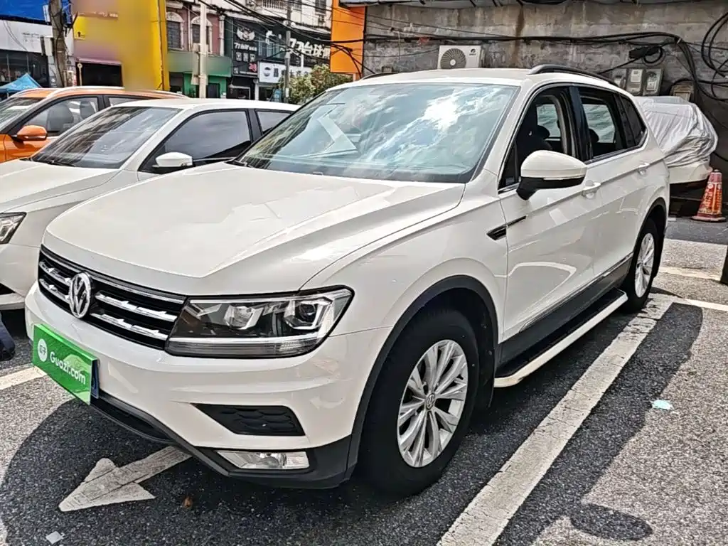 Volkswagen Tiguan L — фото 2
