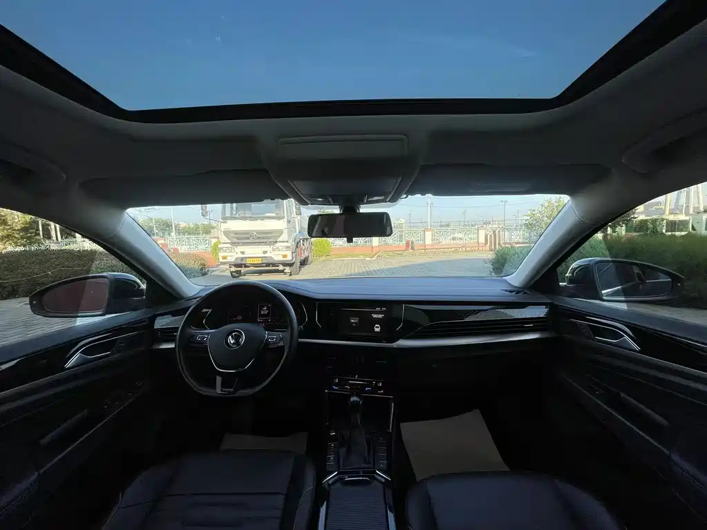 Volkswagen Passat — фото 15