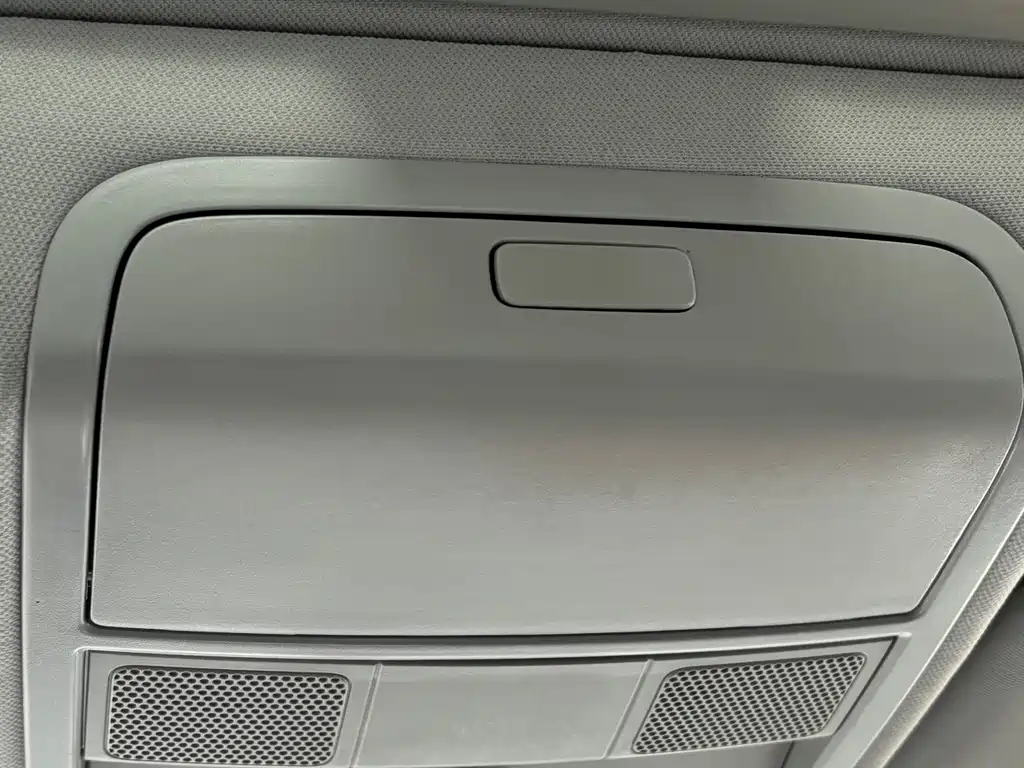 Volkswagen Passat — фото 11