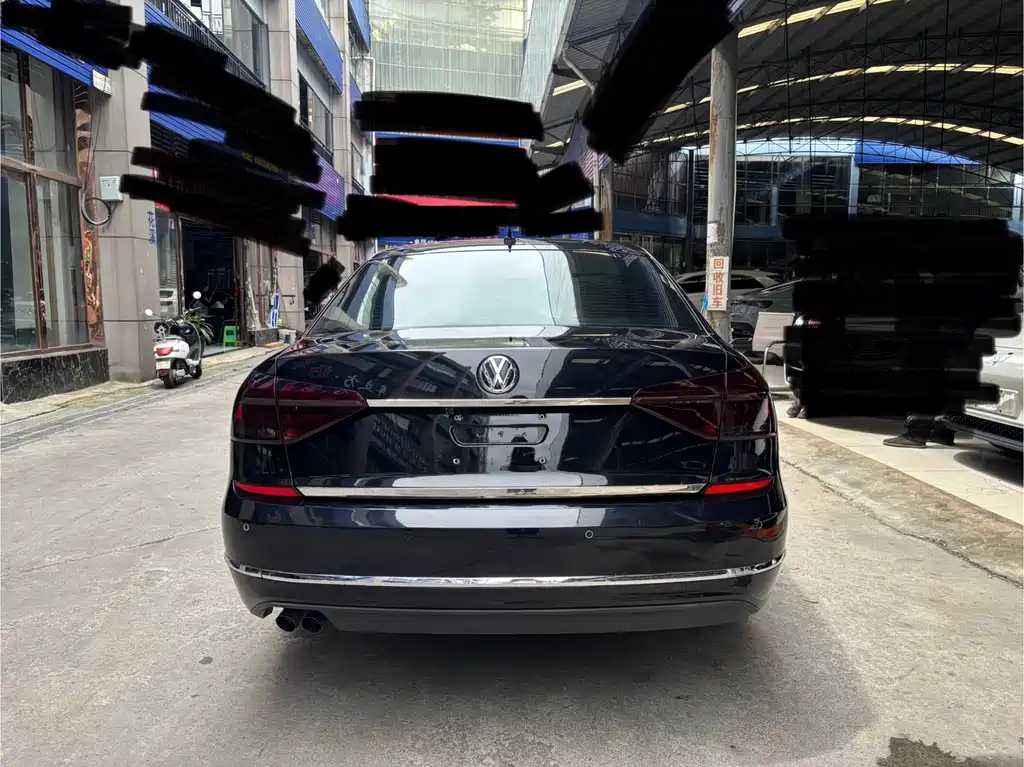 Volkswagen Passat — фото 13