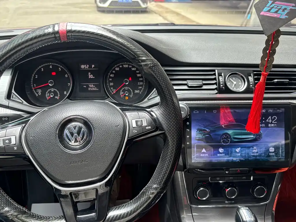 Volkswagen Passat — фото 4