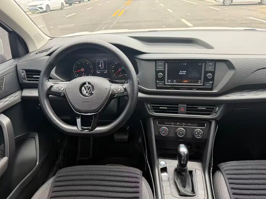 Volkswagen Tharu — фото 6