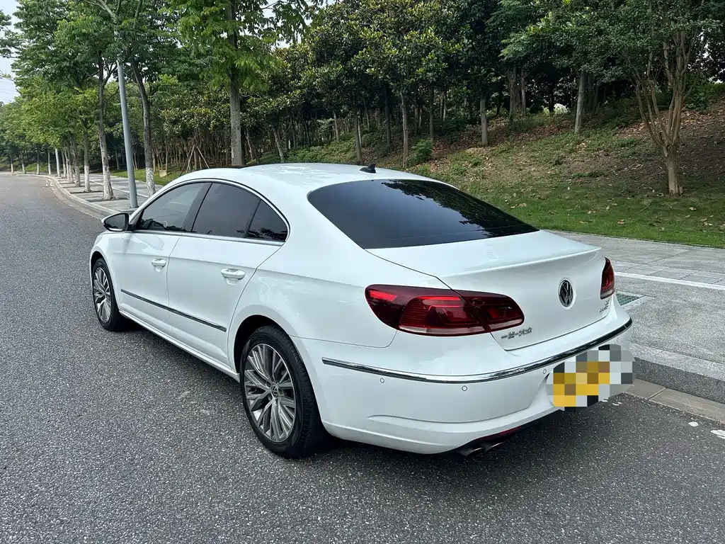 Volkswagen CC — фото 6
