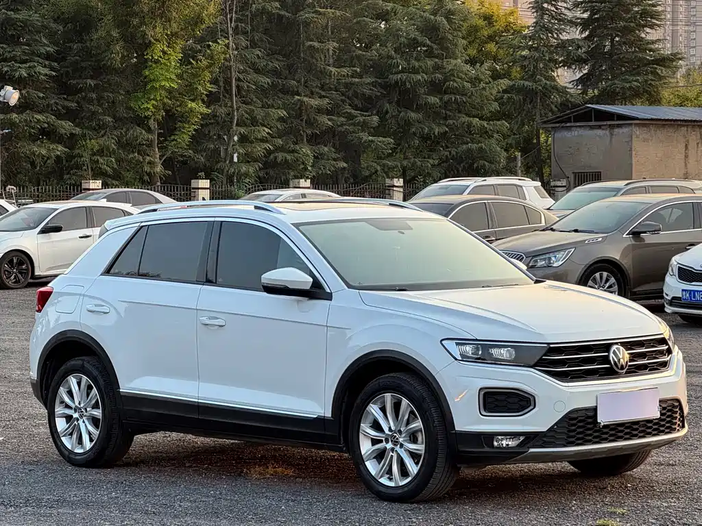 Volkswagen T-Roc — фото 3