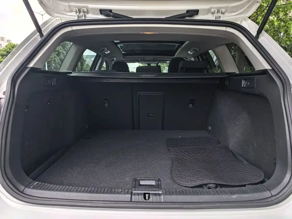 Volkswagen Golf (Import) — фото 18
