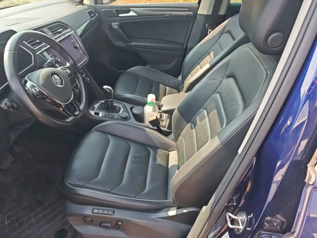 Volkswagen Tiguan — фото 15