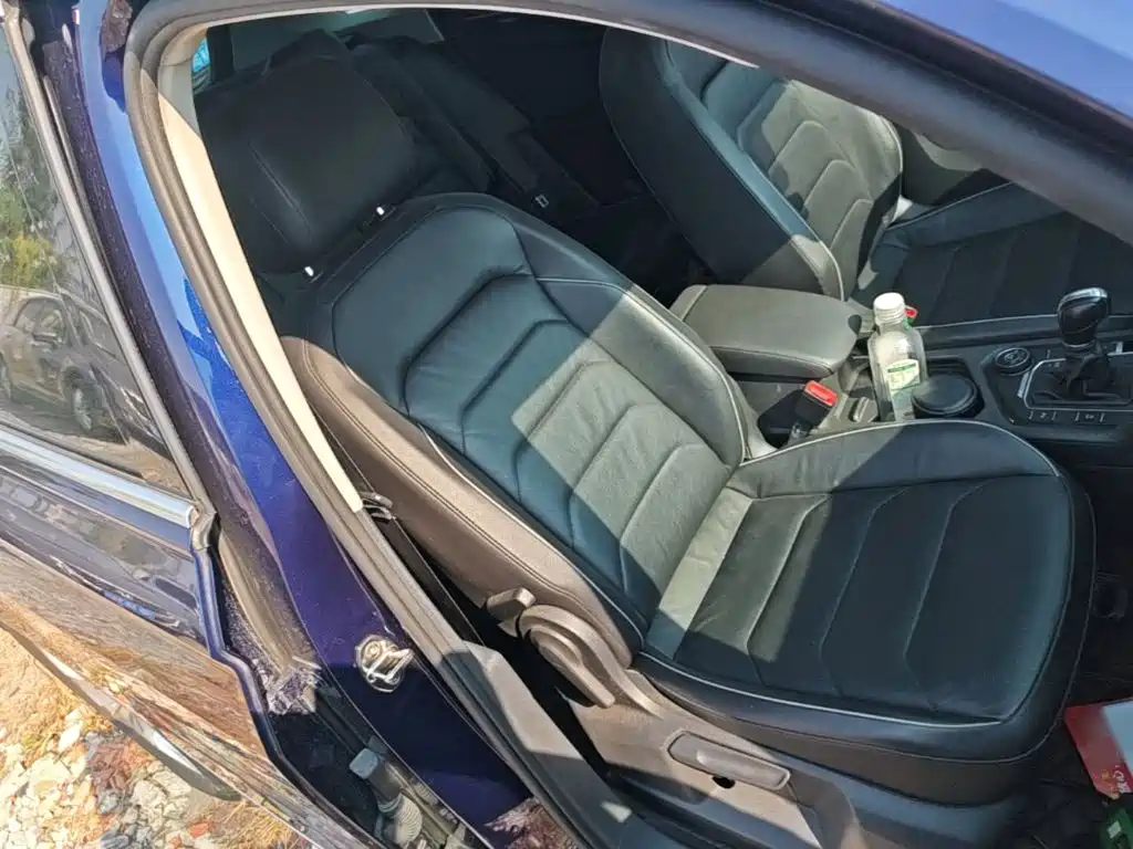 Volkswagen Tiguan — фото 25