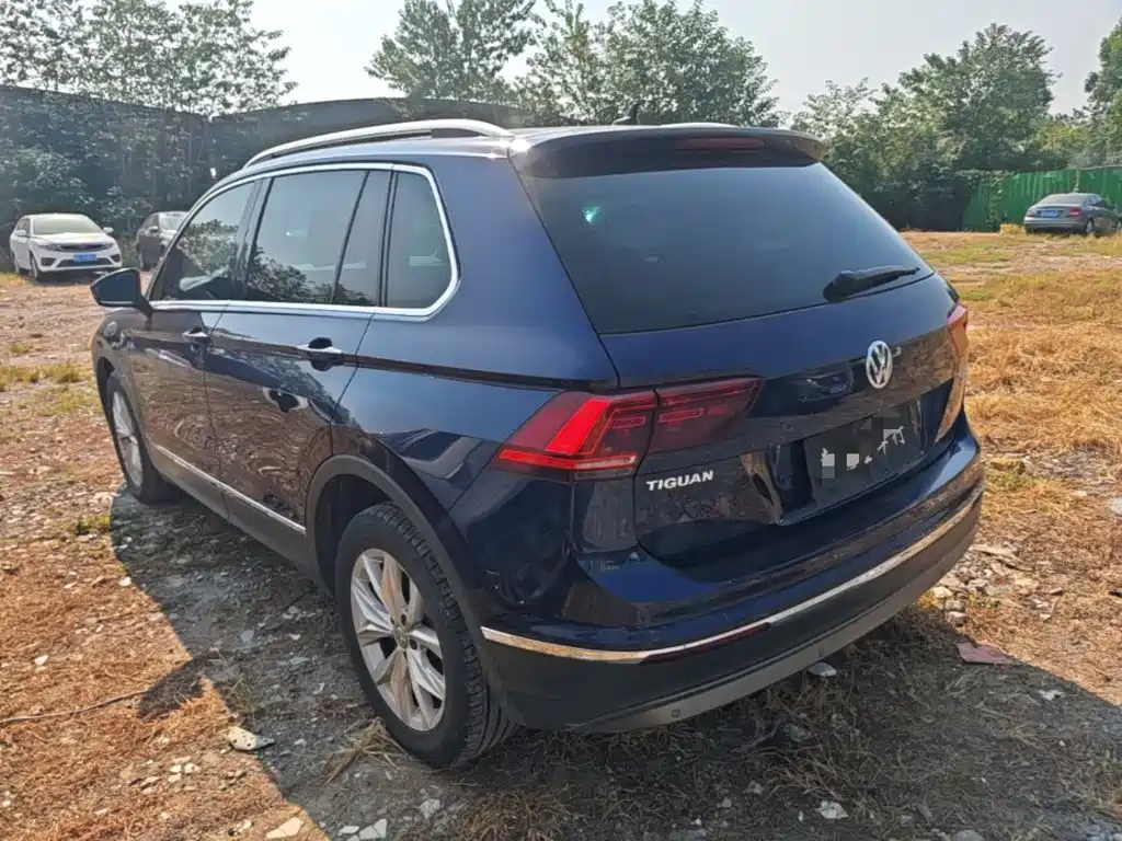Volkswagen Tiguan — фото 5