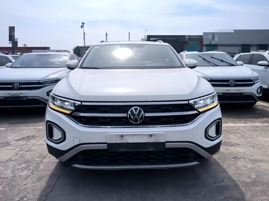 Volkswagen T-Roc — фото 3