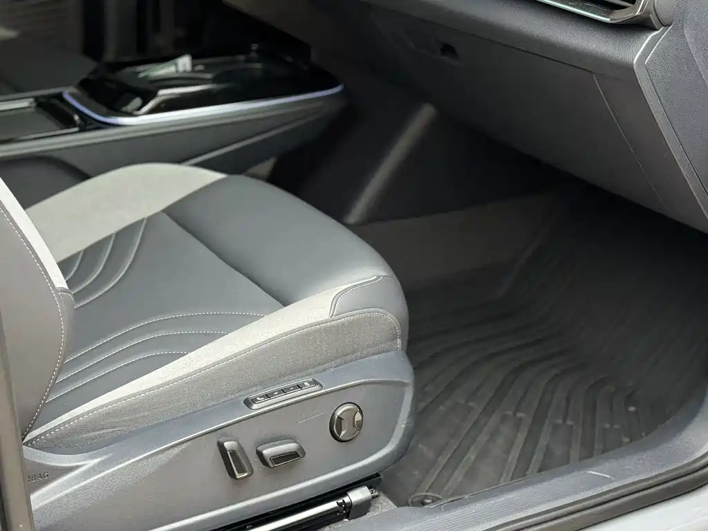 Volkswagen ID.4 Crozz — фото 14