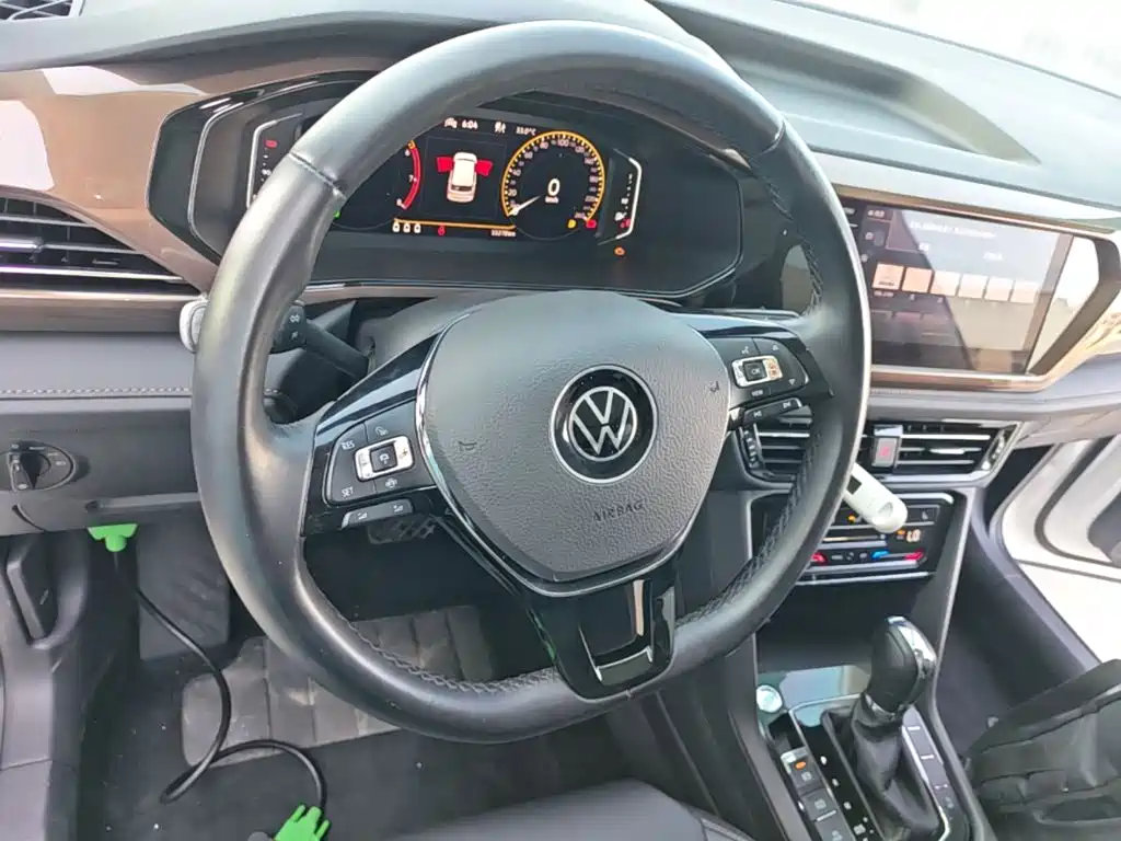 Volkswagen Tharu — фото 11