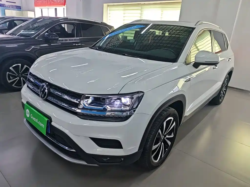 Volkswagen Tharu — фото 2