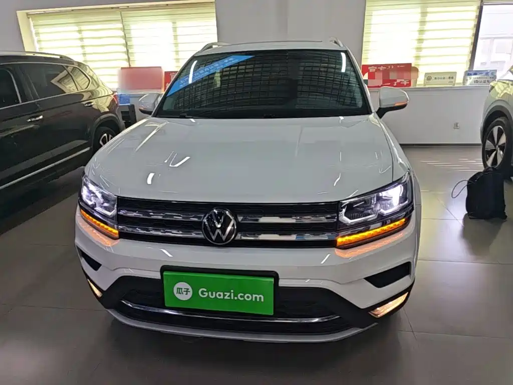 Volkswagen Tharu — фото 3