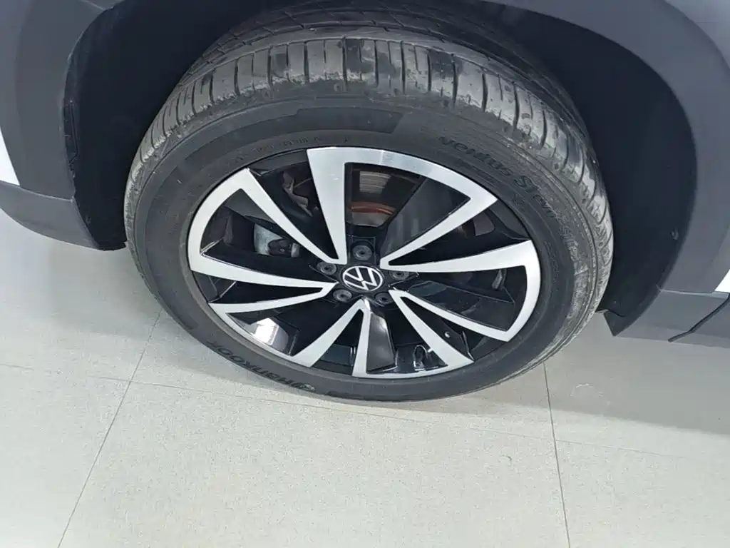 Volkswagen Tharu — фото 23