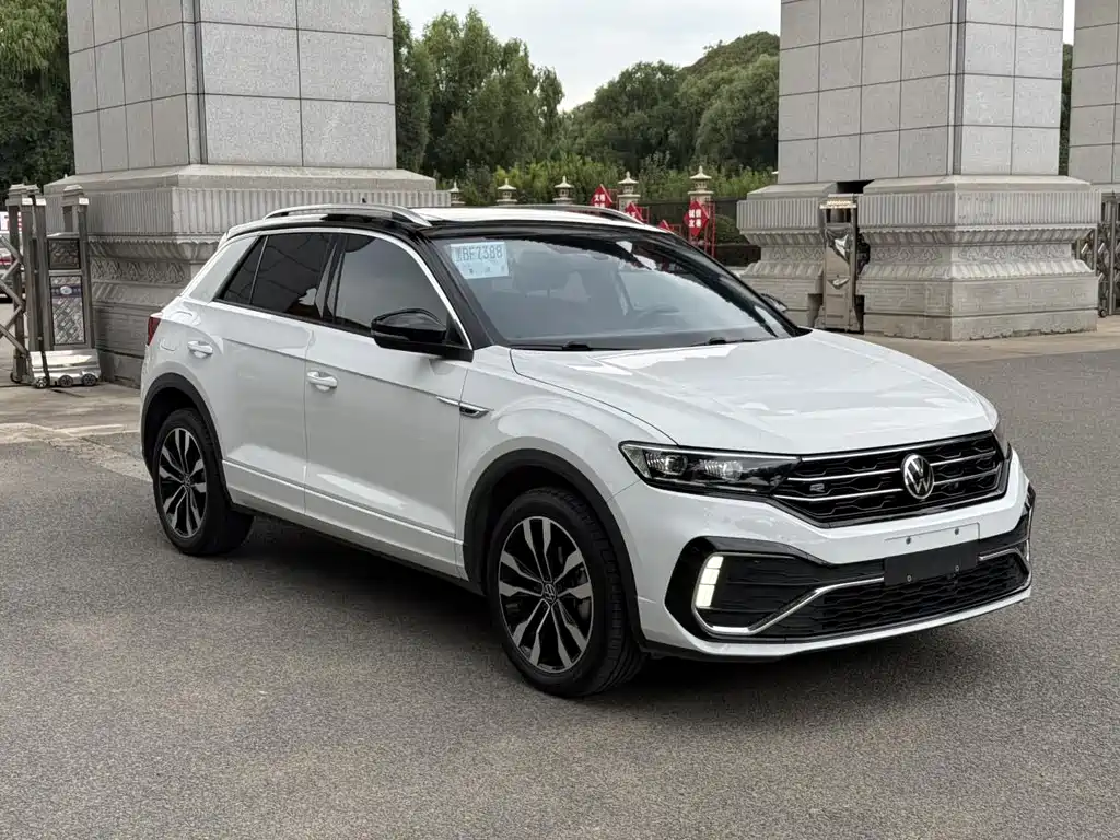 Volkswagen T-Roc — фото 3