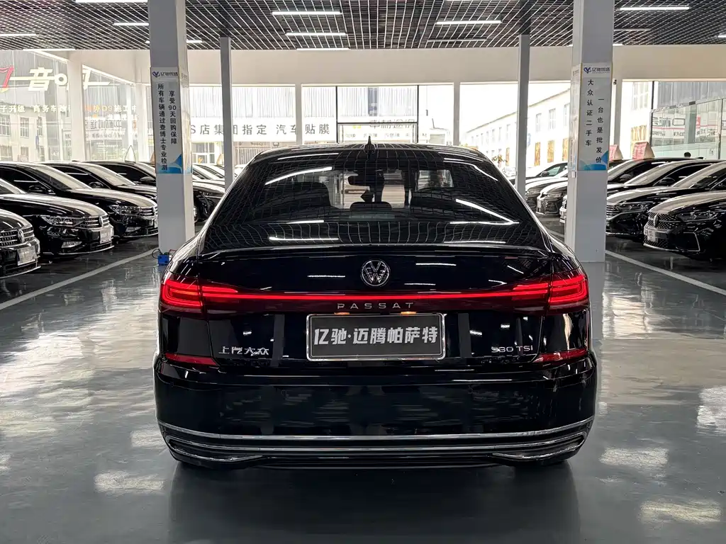 Volkswagen Passat — фото 9