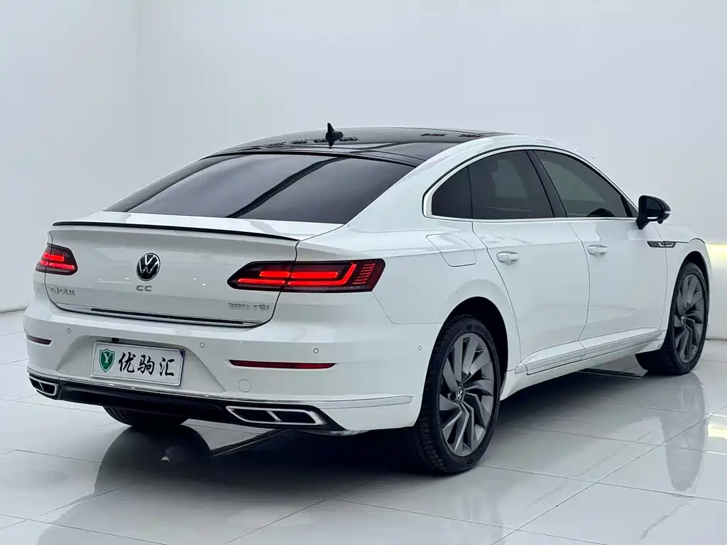 Volkswagen CC — фото 6