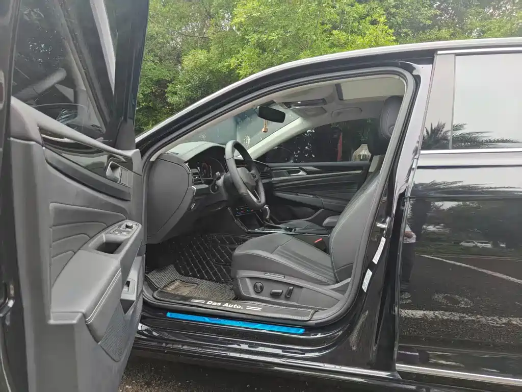 Volkswagen Passat — фото 4