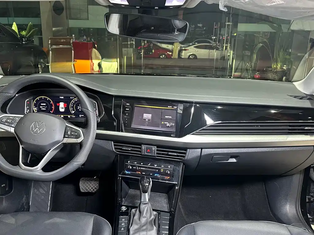 Volkswagen Passat — фото 20