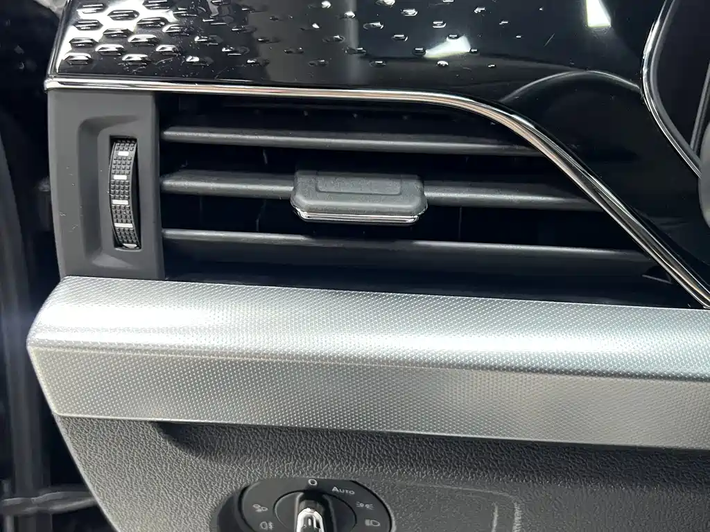Volkswagen Passat — фото 18
