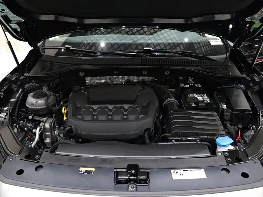 Volkswagen Passat — фото 22