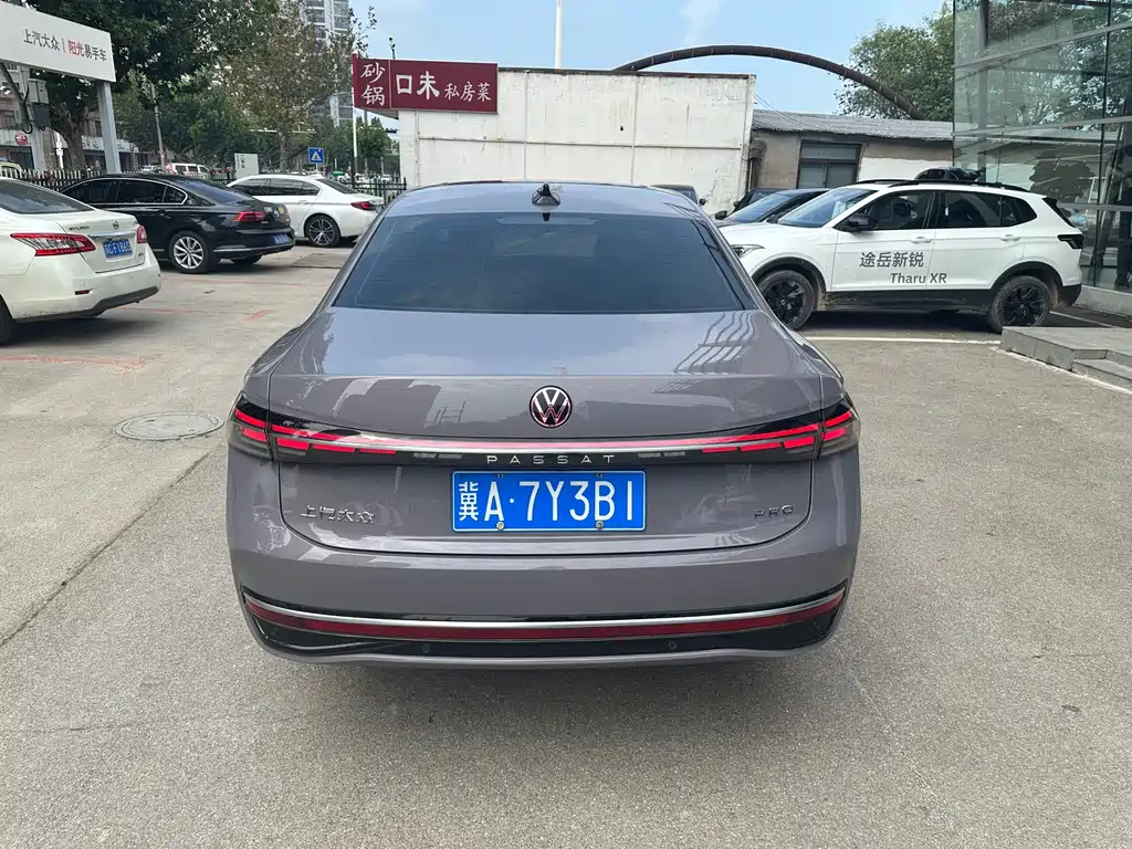 Volkswagen Passat — фото 4