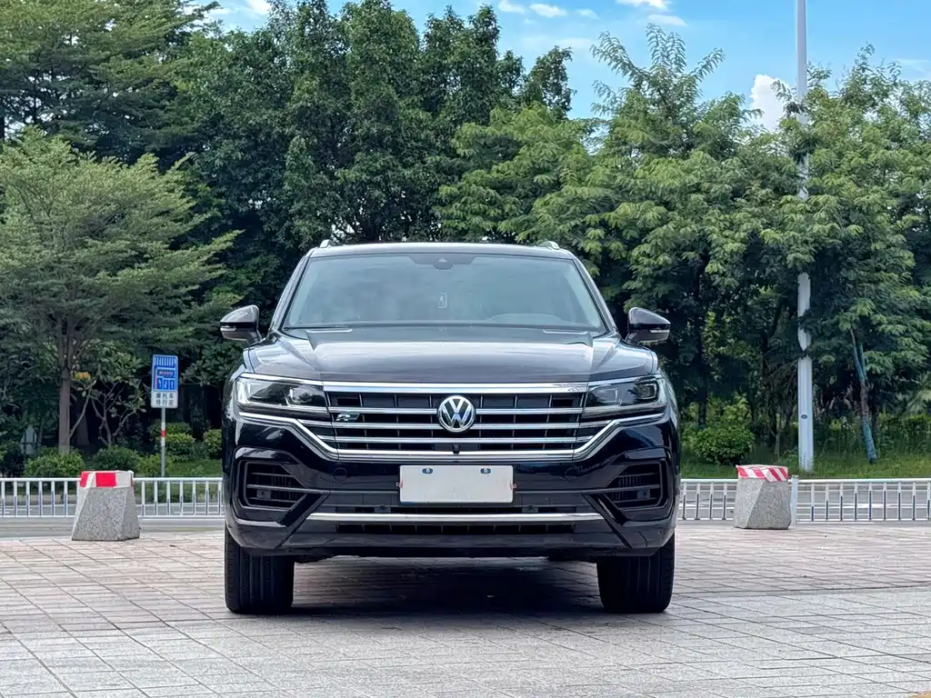 Volkswagen Touareg — фото 2