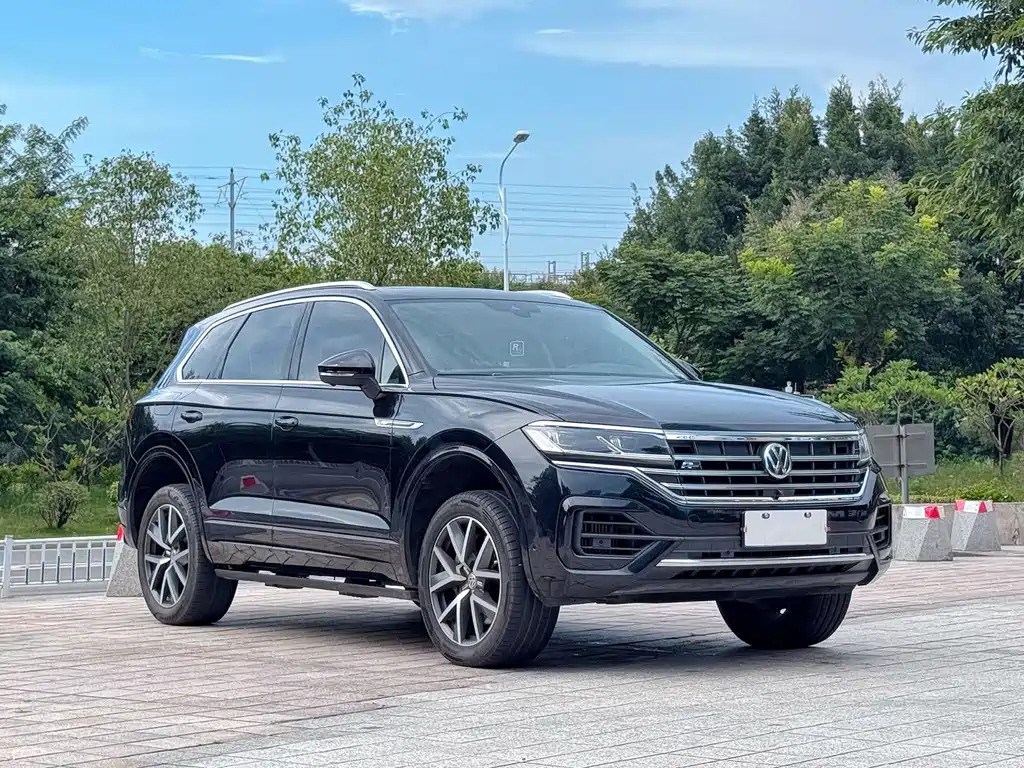 Volkswagen Touareg — фото 3