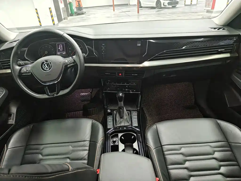 Volkswagen Passat — фото 7