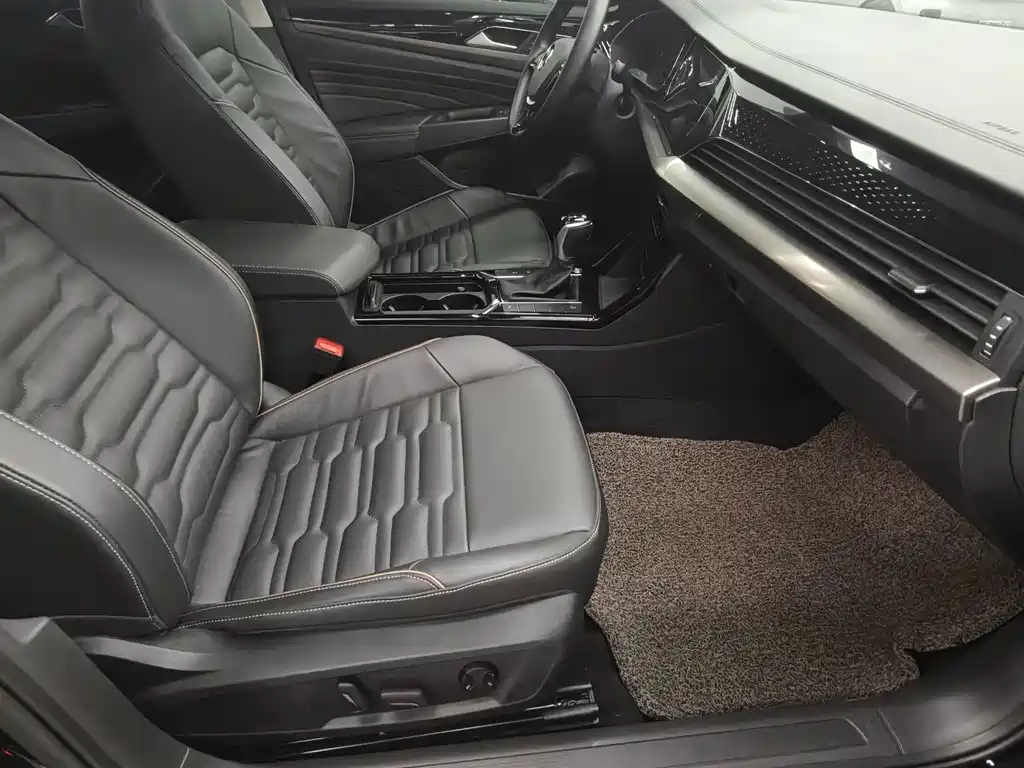 Volkswagen Passat — фото 10