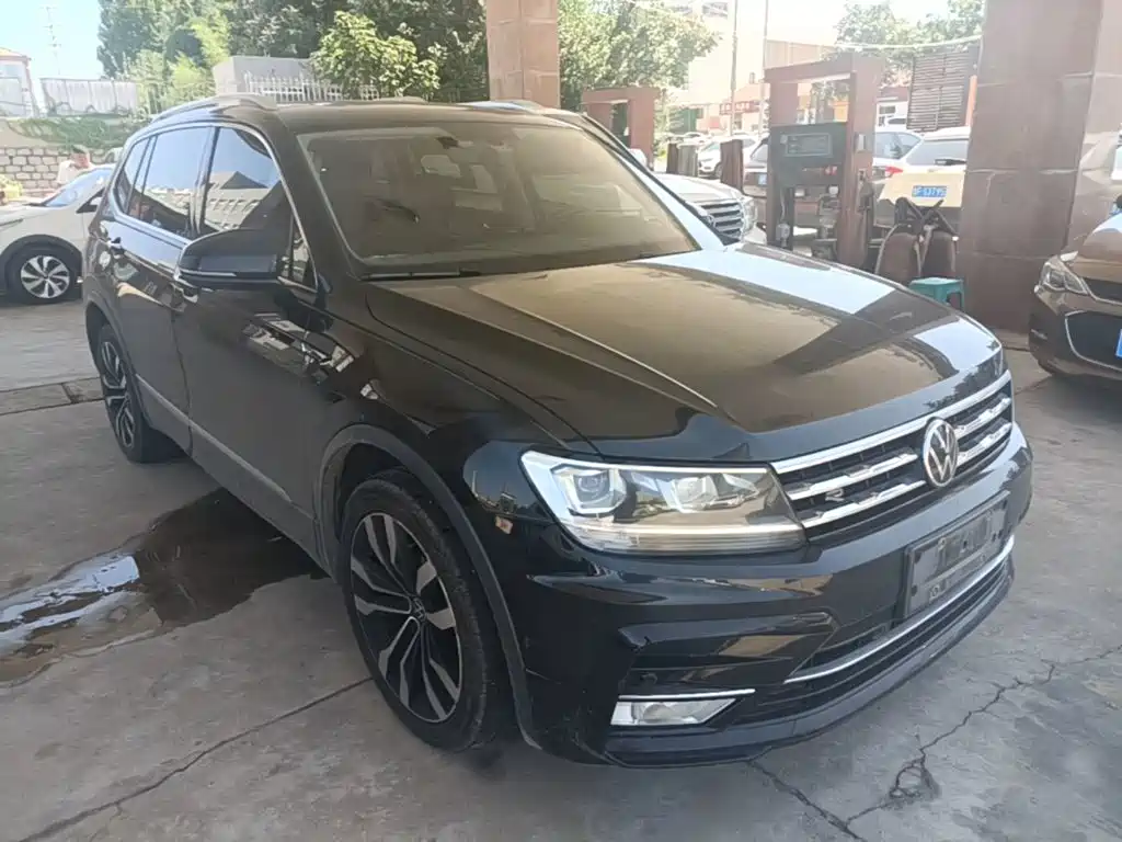 Volkswagen Tiguan L — фото 4