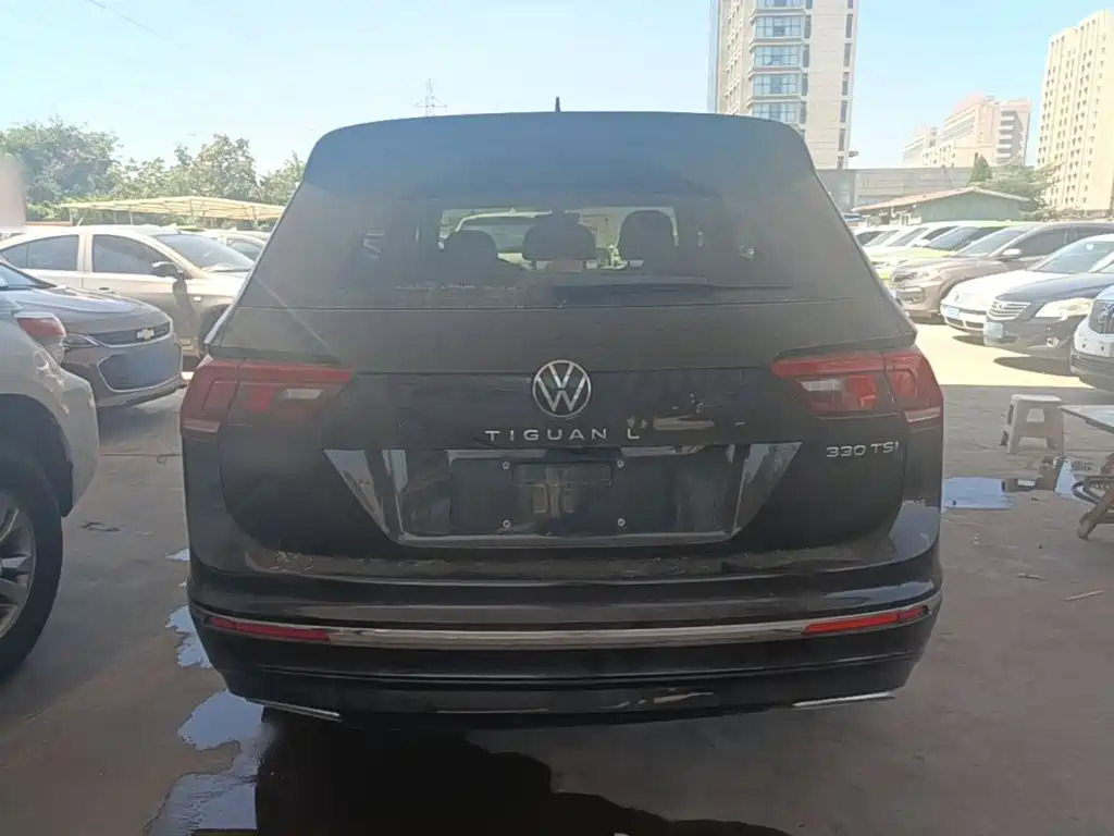 Volkswagen Tiguan L — фото 6