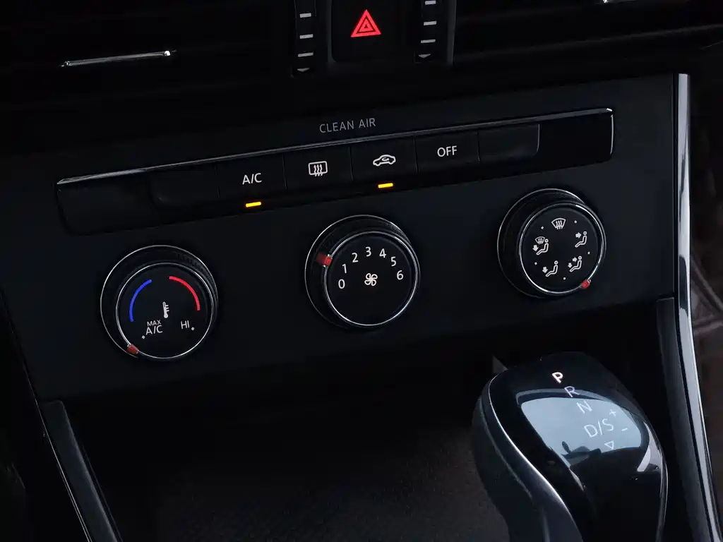 Volkswagen Passat — фото 10
