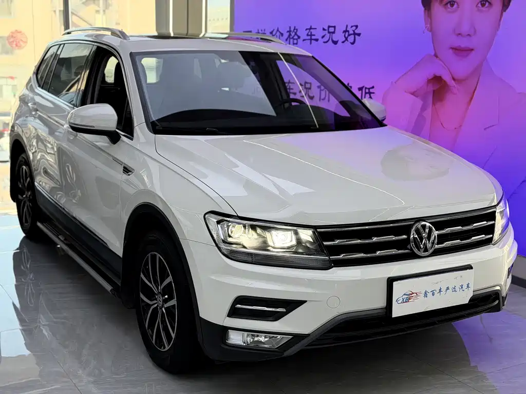 Volkswagen Tiguan L — фото 3