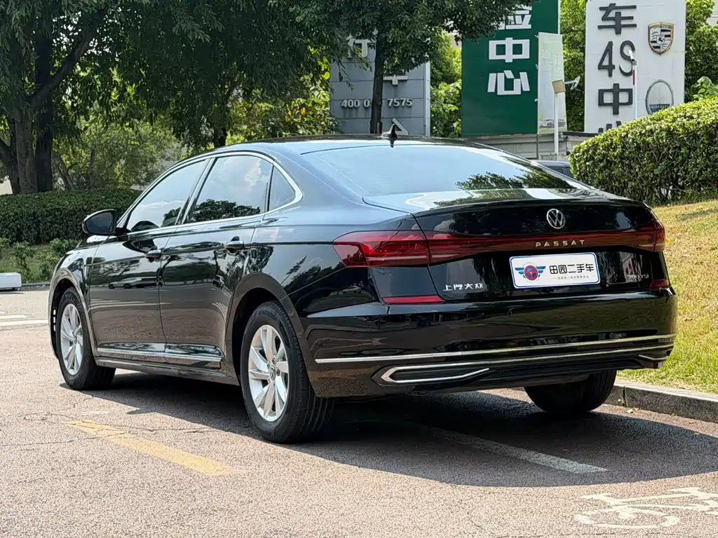 Volkswagen Passat — фото 4