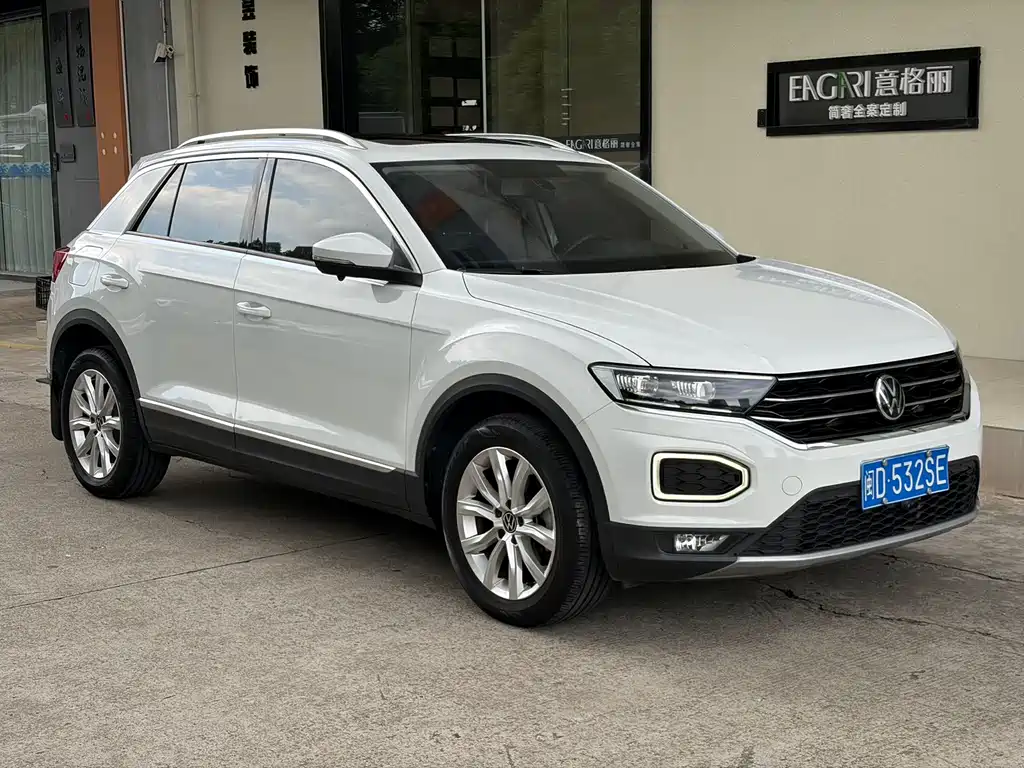Volkswagen T-Roc — фото 3