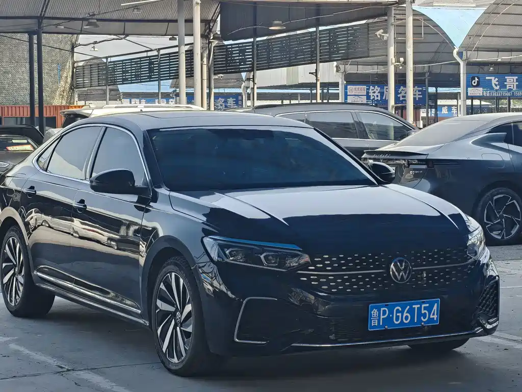 Volkswagen Passat — фото 3